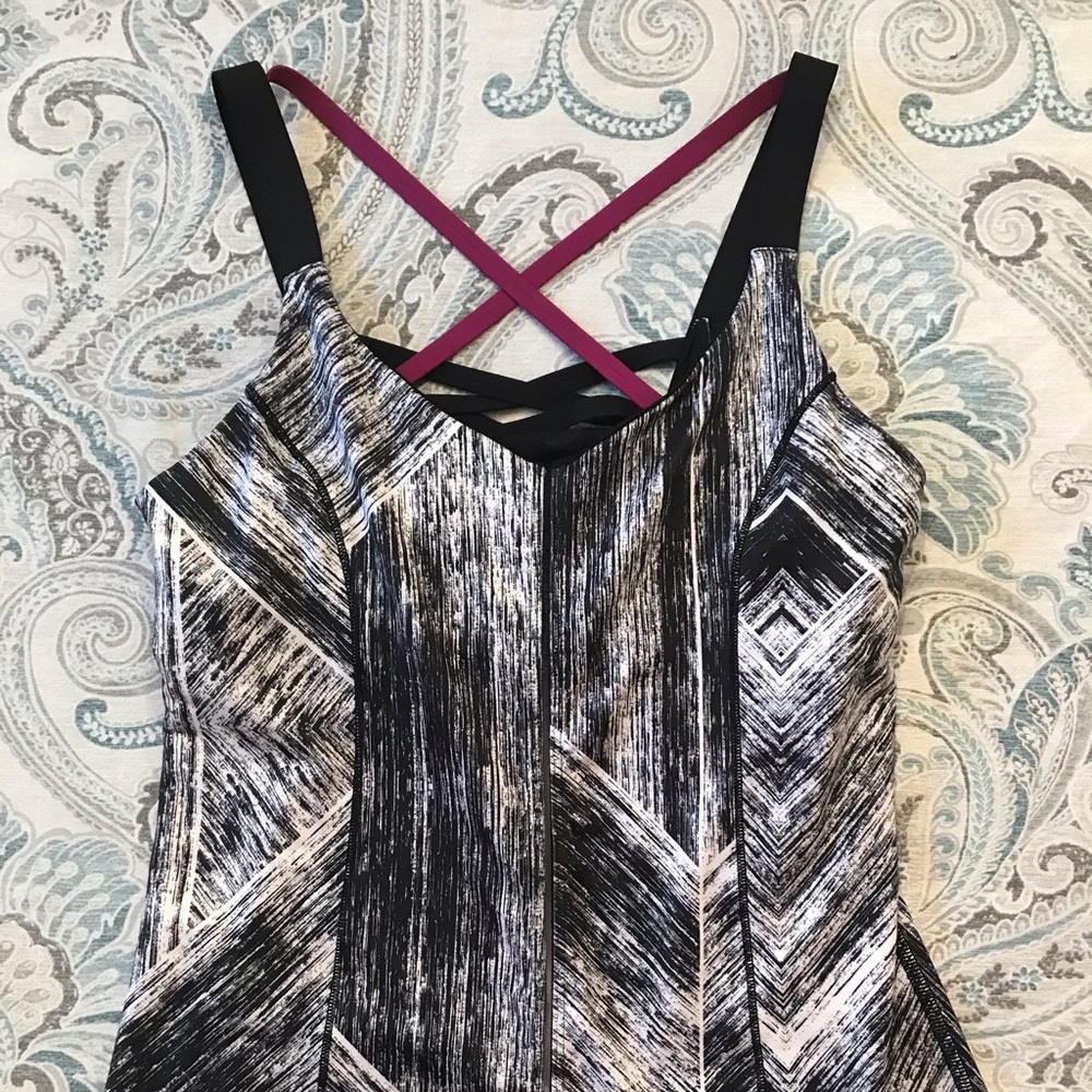 EUC Lululemon strappy tank